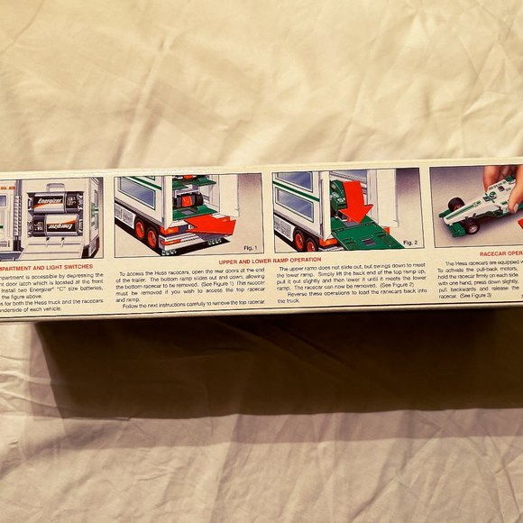 Hess Toy Truck and Racers Racecars 2003 w/ 2 Pull Back Motor Race Cars Mint NIB - Picture 3 of 5